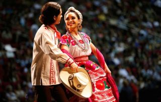 Los Danzantes de Aztlán