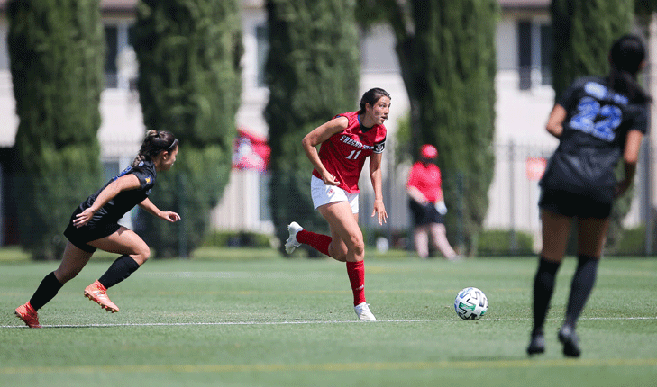 Kayla King in action for Fresno State women's soccer.