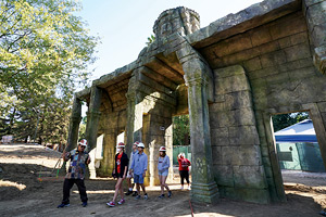 walking-in-fresno-zoo