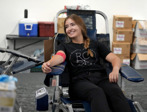 Alumna leads campus blood drive, inspired by personal connections