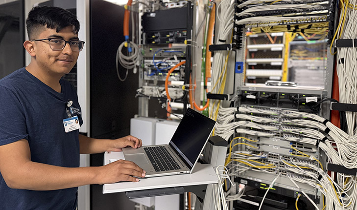 Lifelong curiosity sparks computer science grad’s journey in tech - Fresno State News